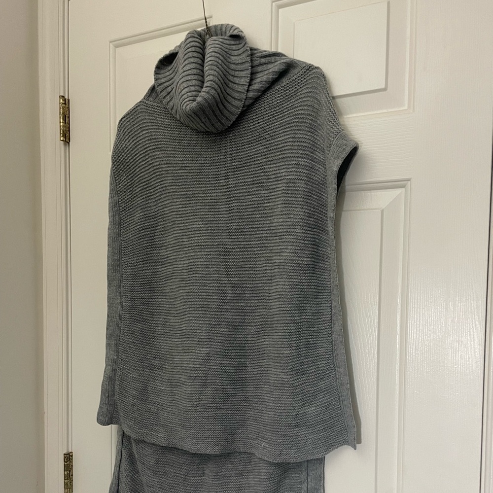 BCBG Generation Gray Fall Vest